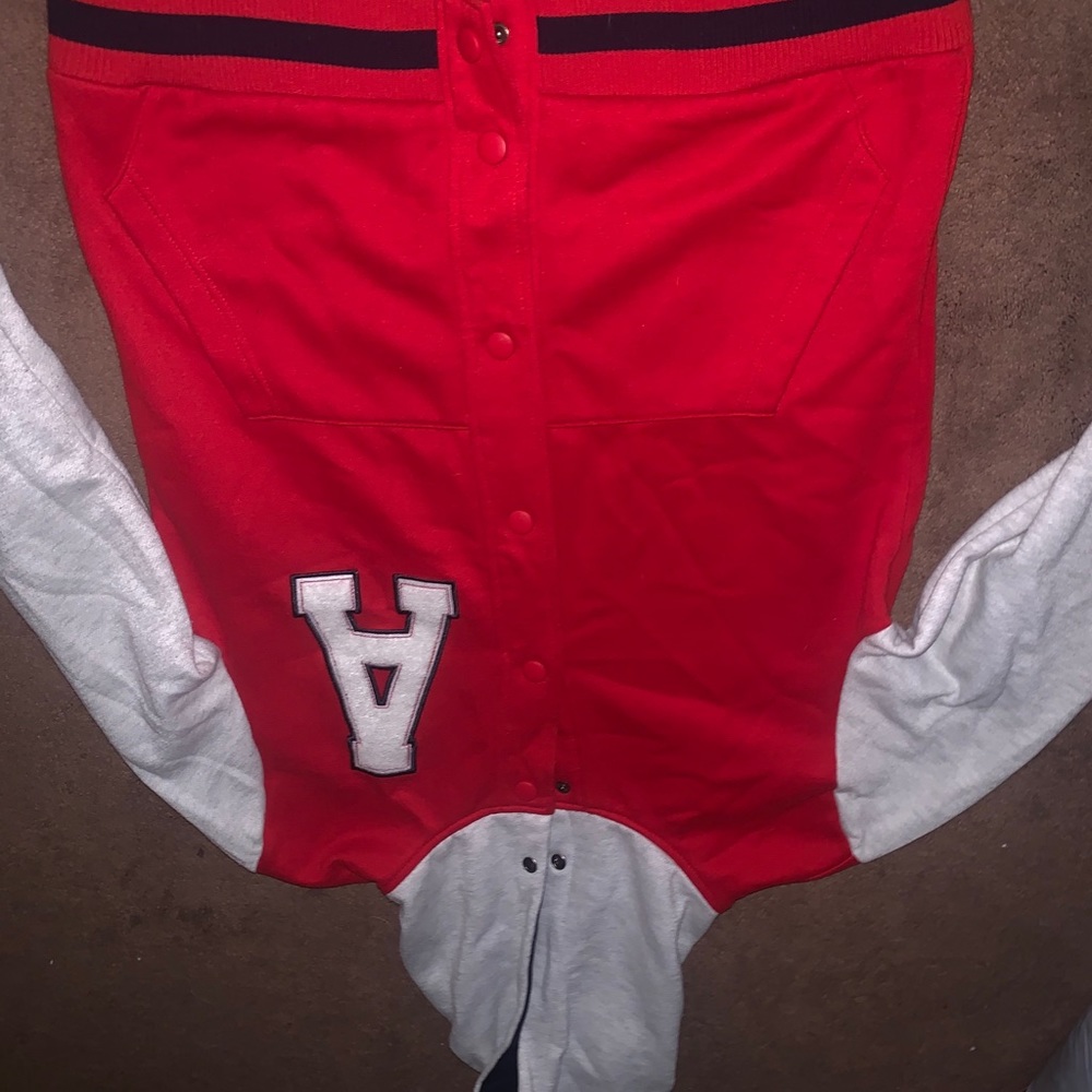 Sweatshirt/hoodie, letterman jacket